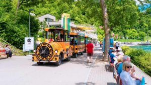 Tour cáp treo CabriO đến núi Stanserhorn từ Zurich